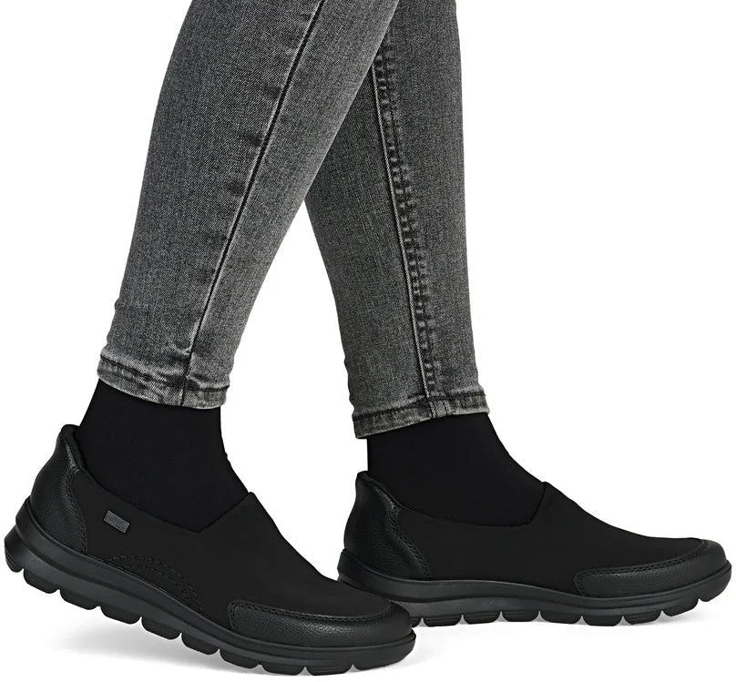 8/6/4/2/8/1/0/8642810